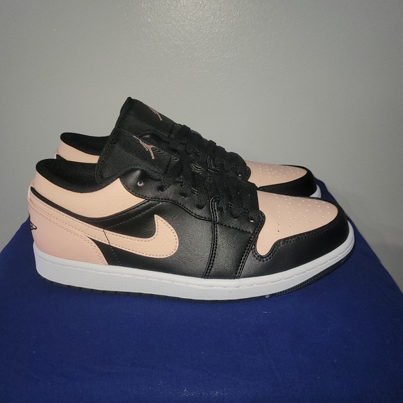 Jordan 1 Low Crimson Tint - Picture 6 of 7